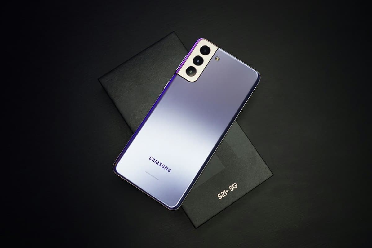 Samsung Galaxy modern 5G smartphone sleek hardware resting on luxury box